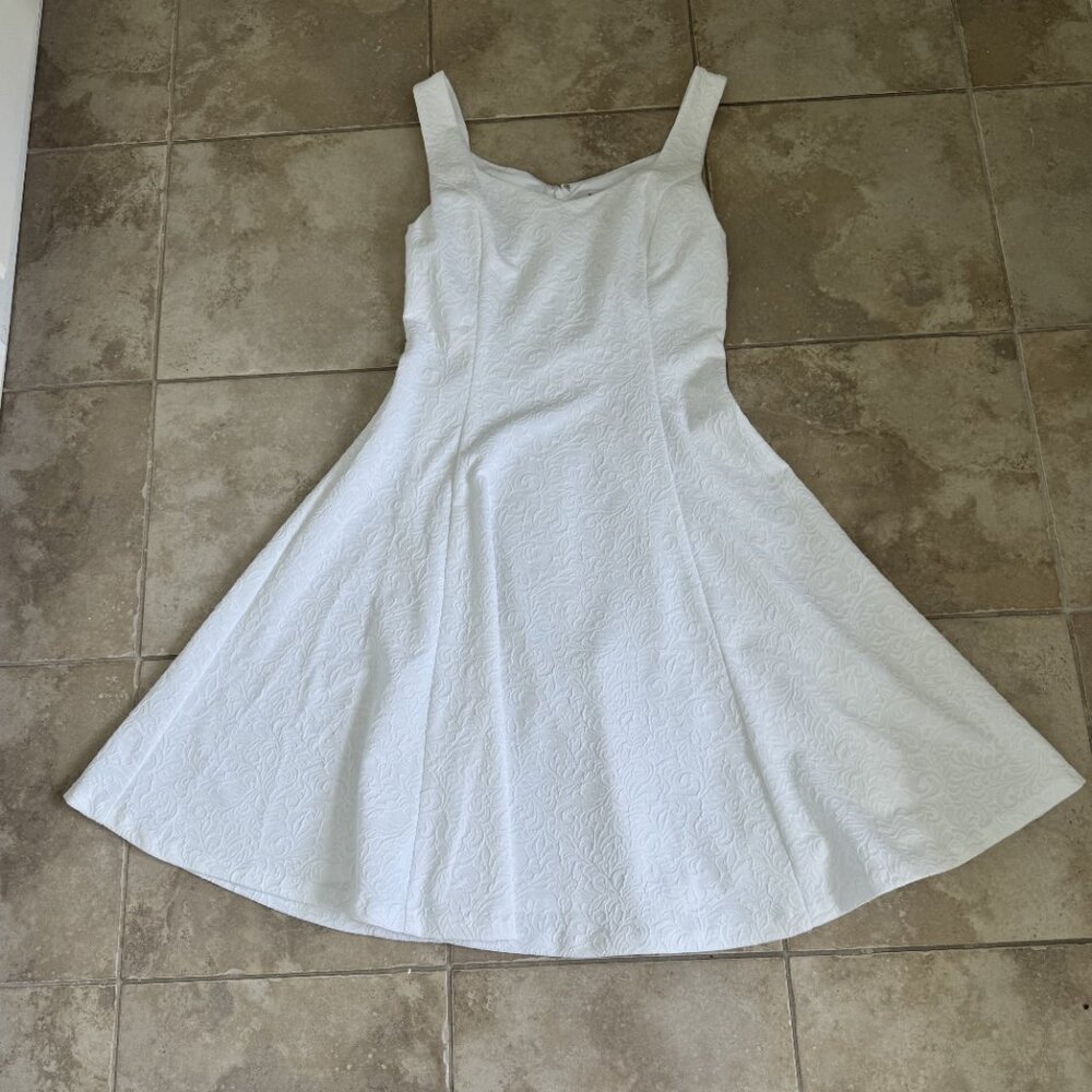 White House Black Market SL V Neck Jacquard Dress - NEW